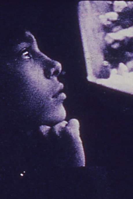 A contemplative collage of light, shadow, air, stone, fences, soldiers, roads and words, the film weaves archival German newsreel material with personal footage, optically printed to contrast with the image of a young boy. His loss of innocence mirrors the audience’s burden of understanding. Through this juxtaposition the viewer is invited to reflect on history and memory.